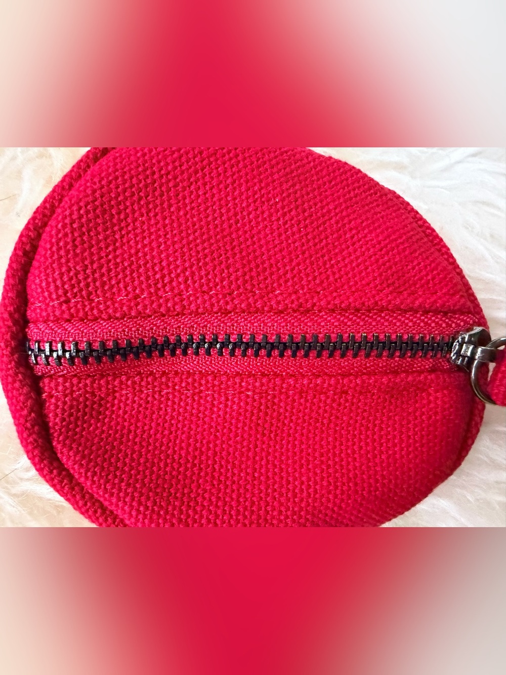 Chanel BEAUTE Red Coin Purse w White ‘CHANEL' Branding NEW in SEALED Bag w Box - Picture 8 of 11